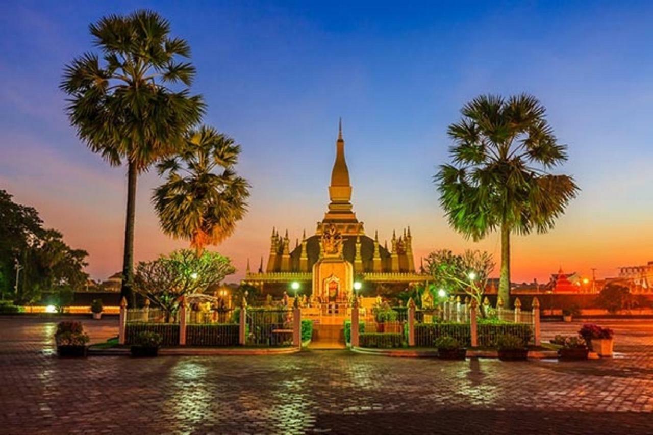 Green Land Hotel Ban Nongdouang Екстериор снимка