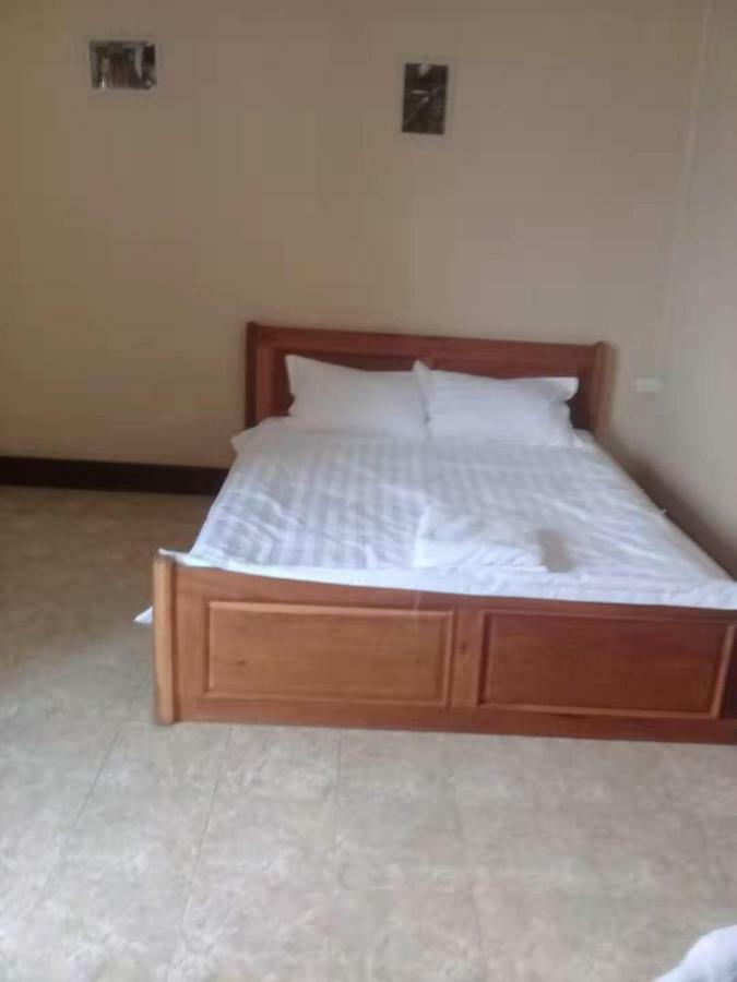 Green Land Hotel Ban Nongdouang Екстериор снимка